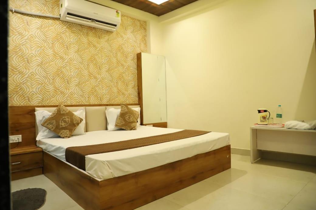 Hotel Mangal Bhog Nathdwara Ngoại thất bức ảnh